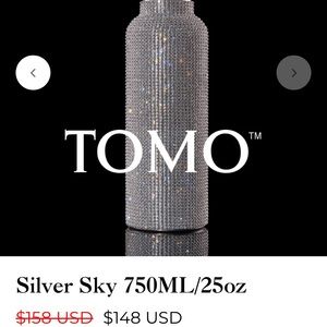 Brand New TOMO Silver Sky Water Bottle with straw